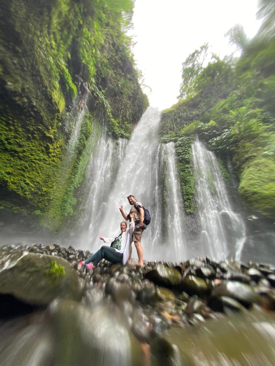 Guided Scenic Waterfall View Tour