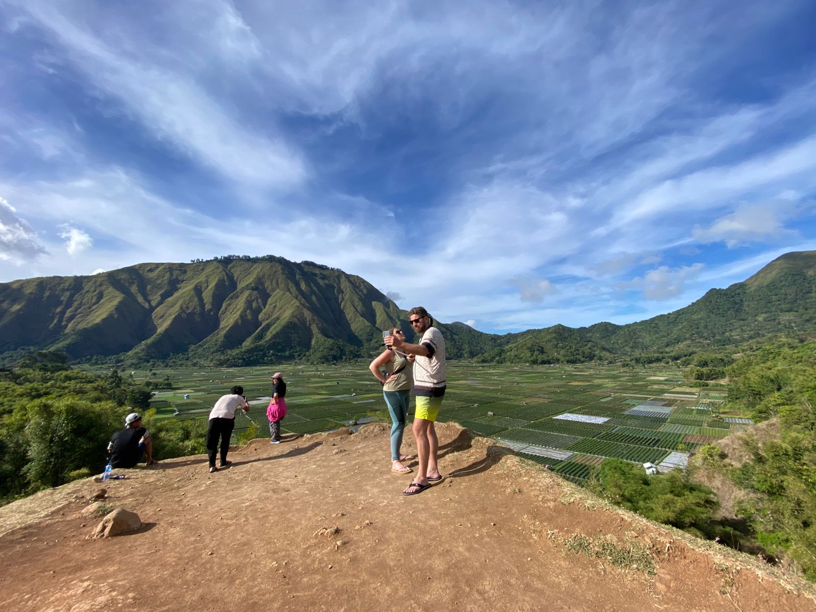 Guided Scenic Waterfall View Tour
