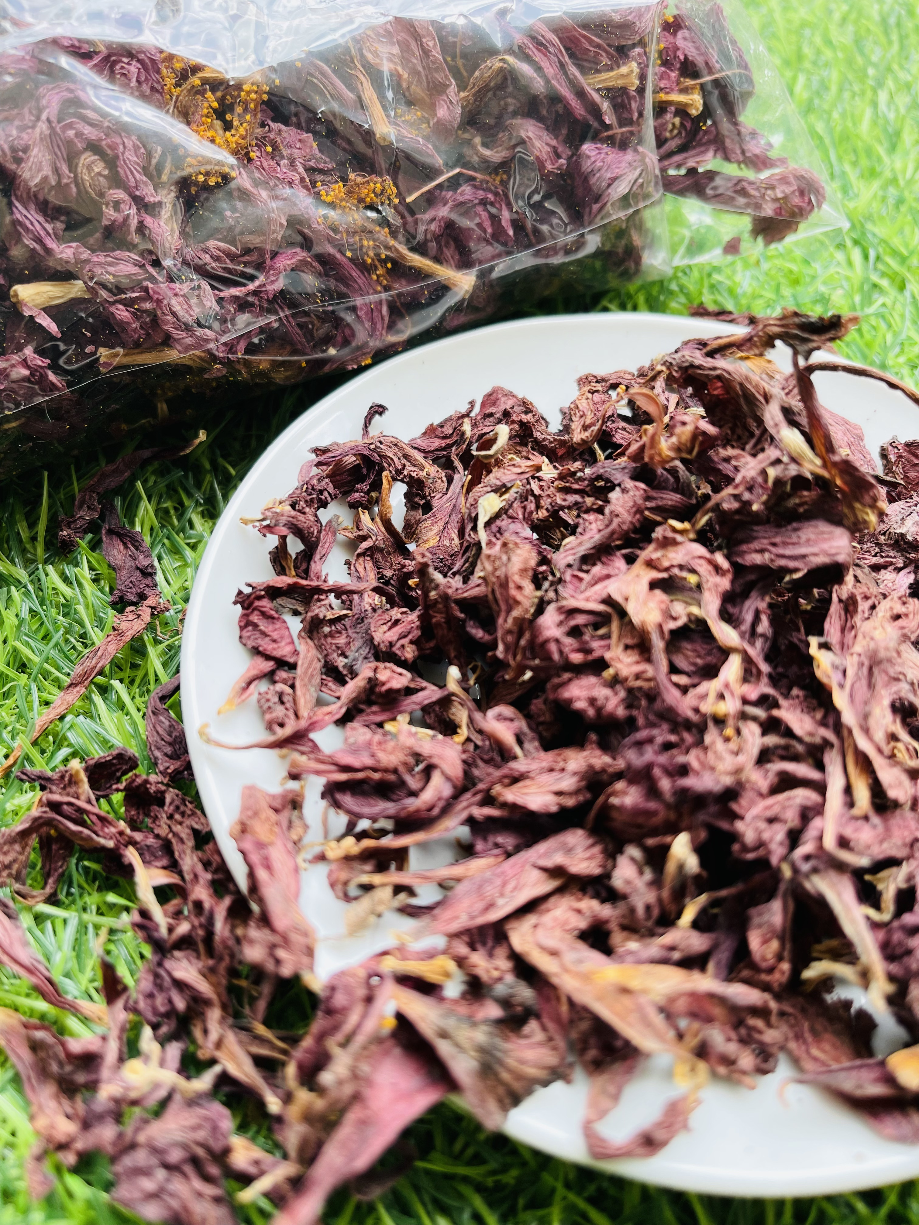 Dried Hibiscus Flowers