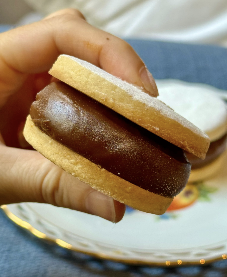 Alfajor sablée con dulce de leche