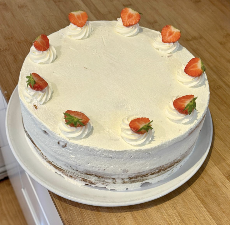 Pastel Dulce de leche y Fresas