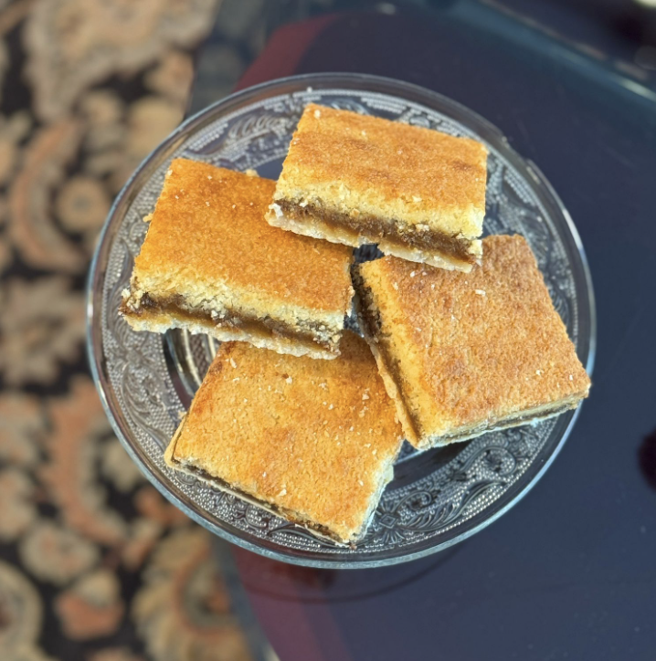 Cuadrado de coco y dulce de leche