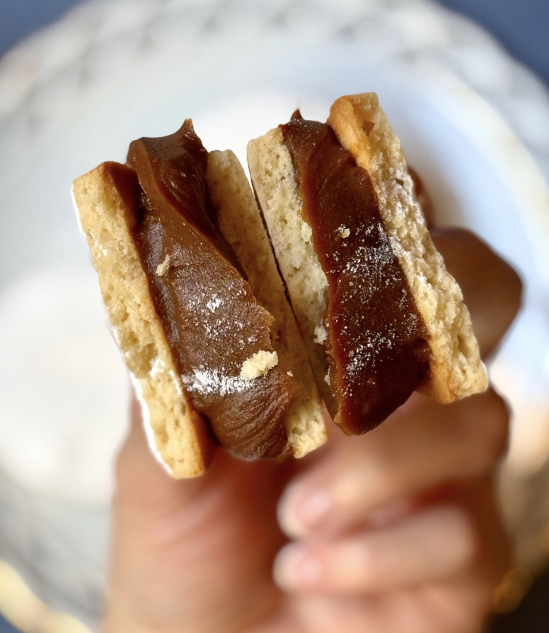 Alfajor sablée con dulce de leche