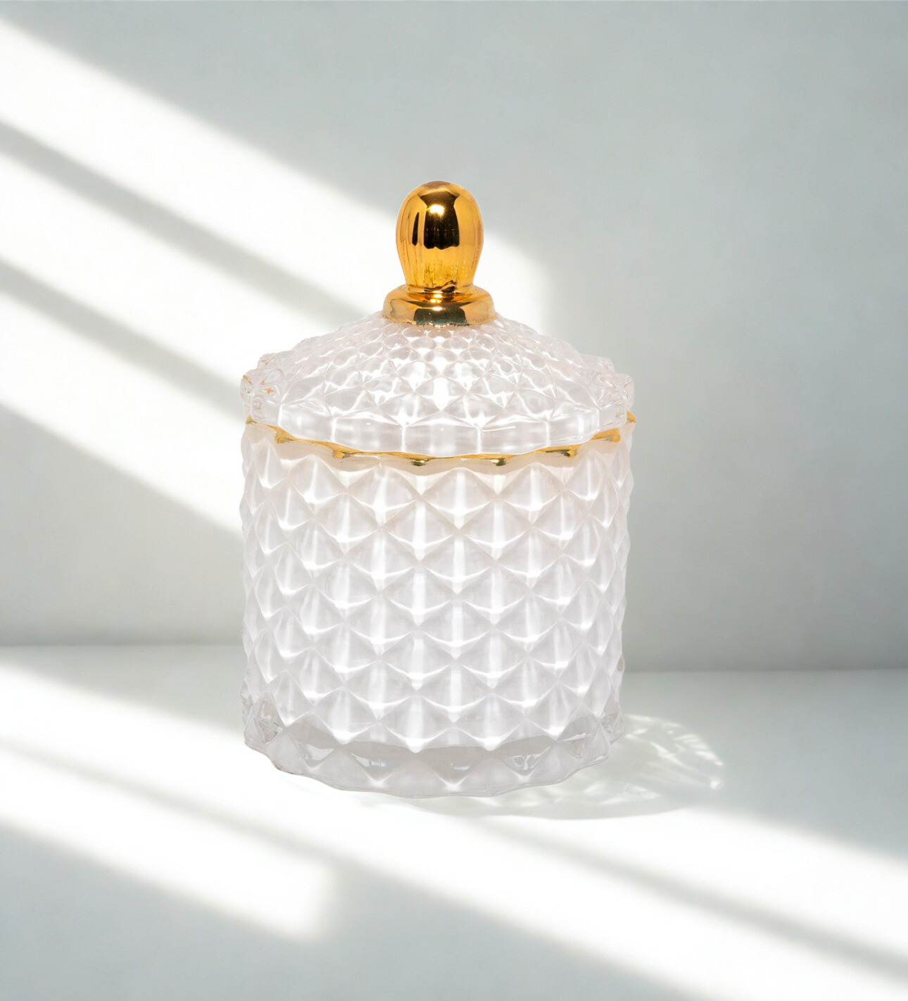 Mini Royal White -kynttilä kultaisella reunuksella