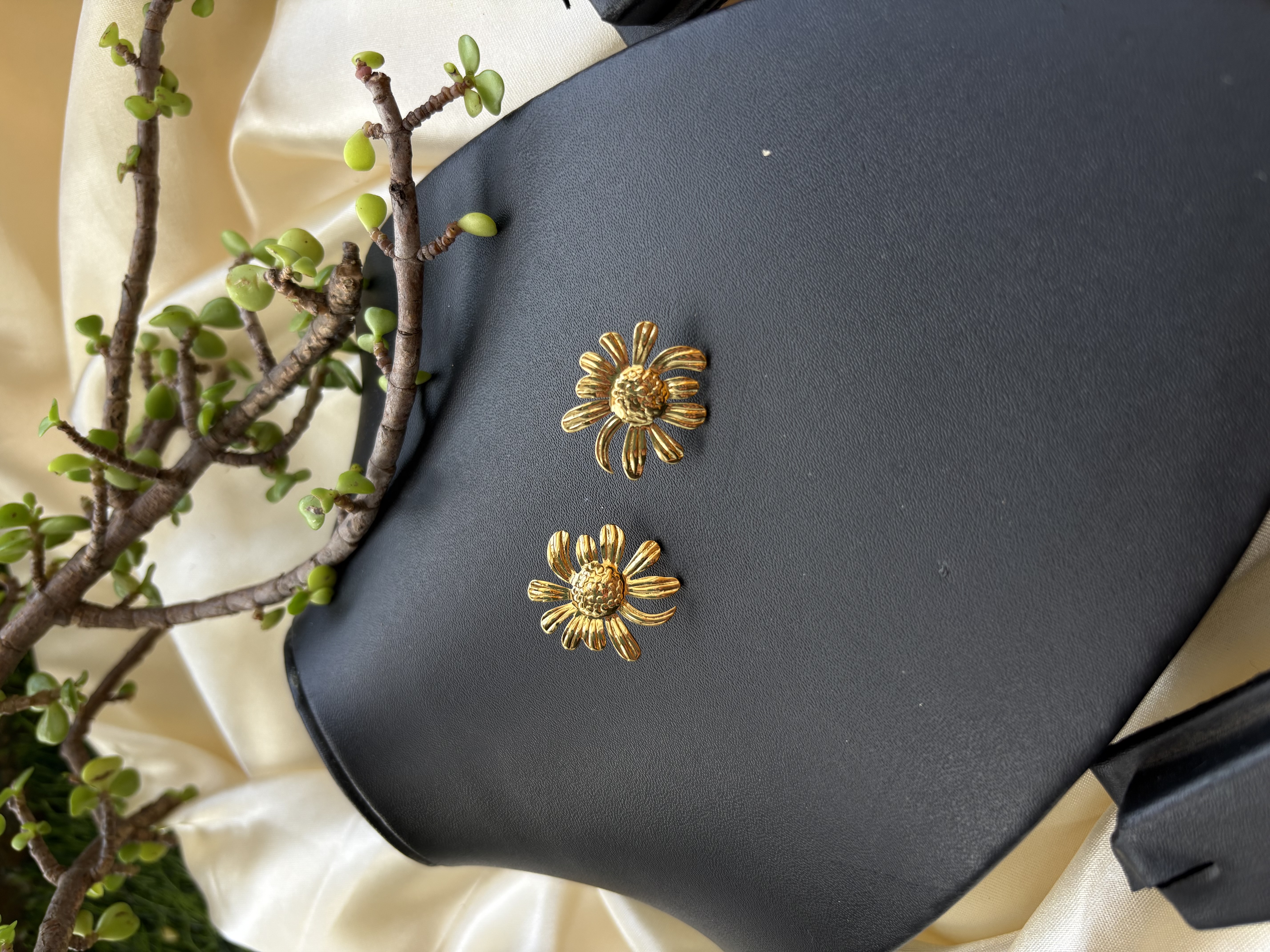 Golden Daisy Earrings