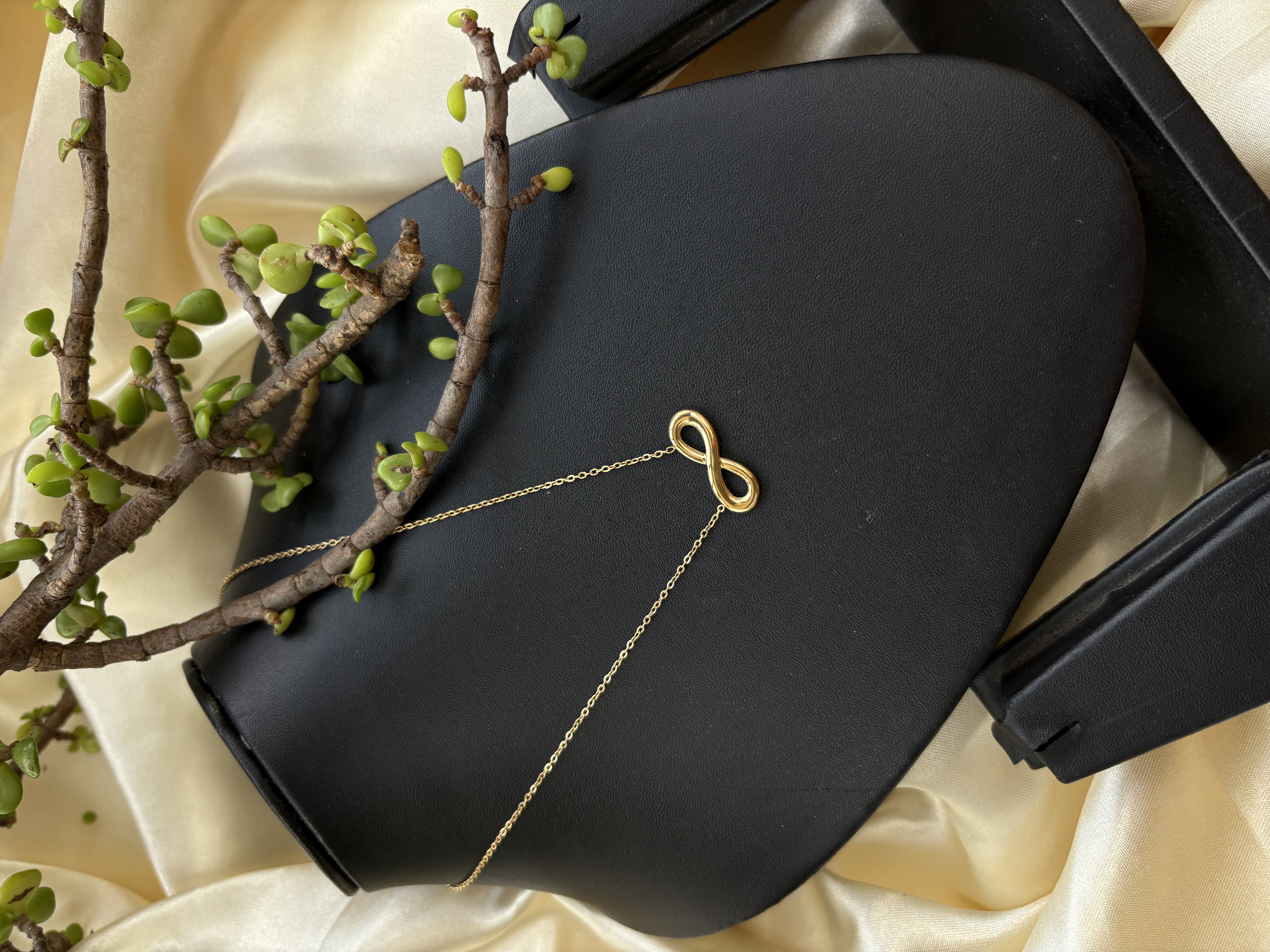 Gold Infinity Pendant Necklace