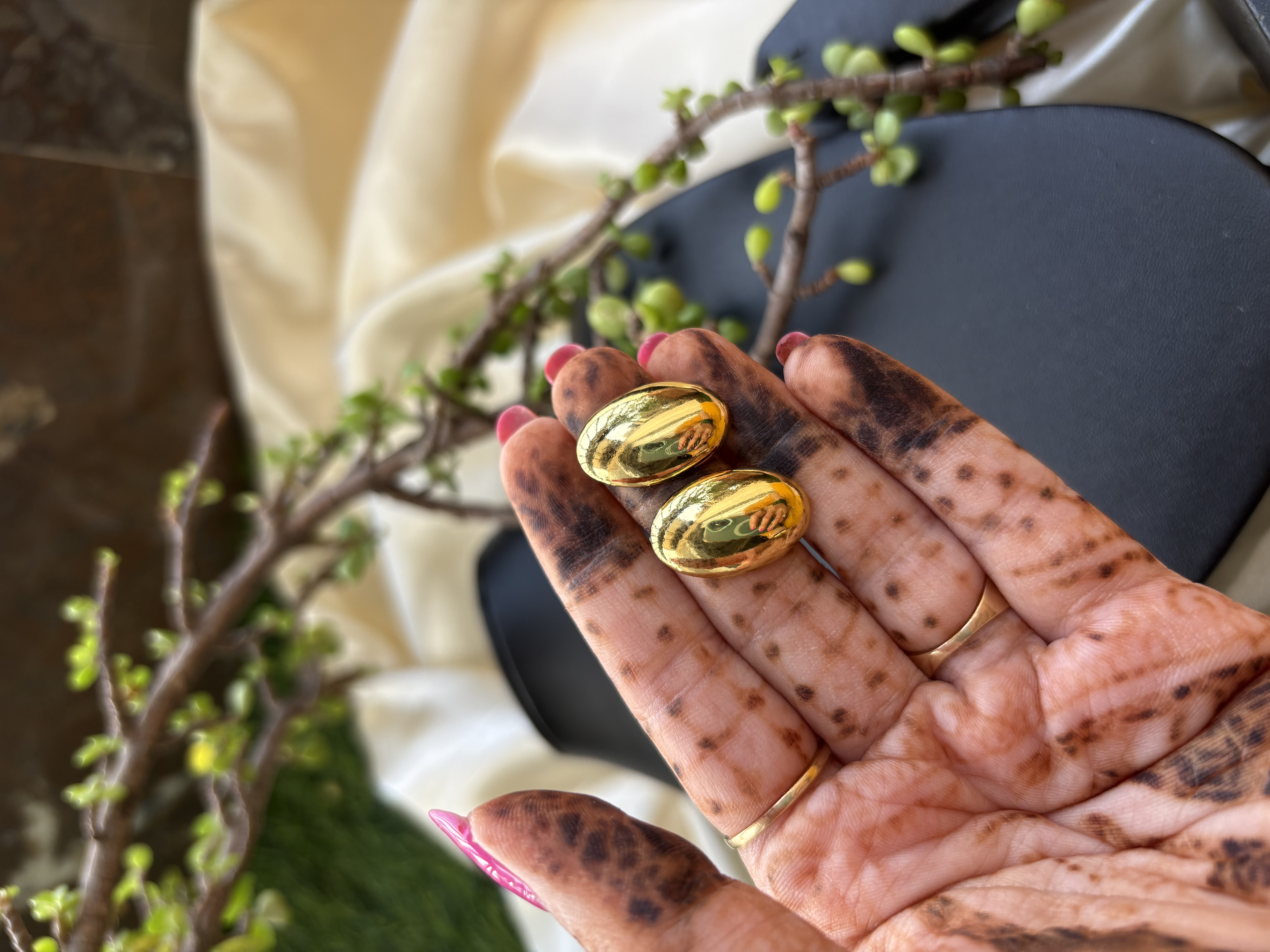 Golden Oval Earrings