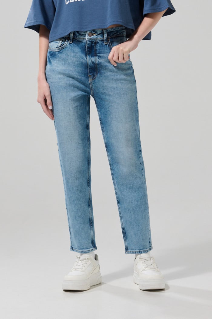 Jeans azul claro para mujer