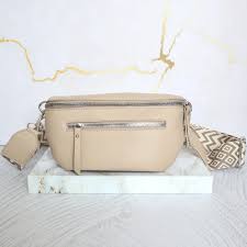 Bolso beige de mano
