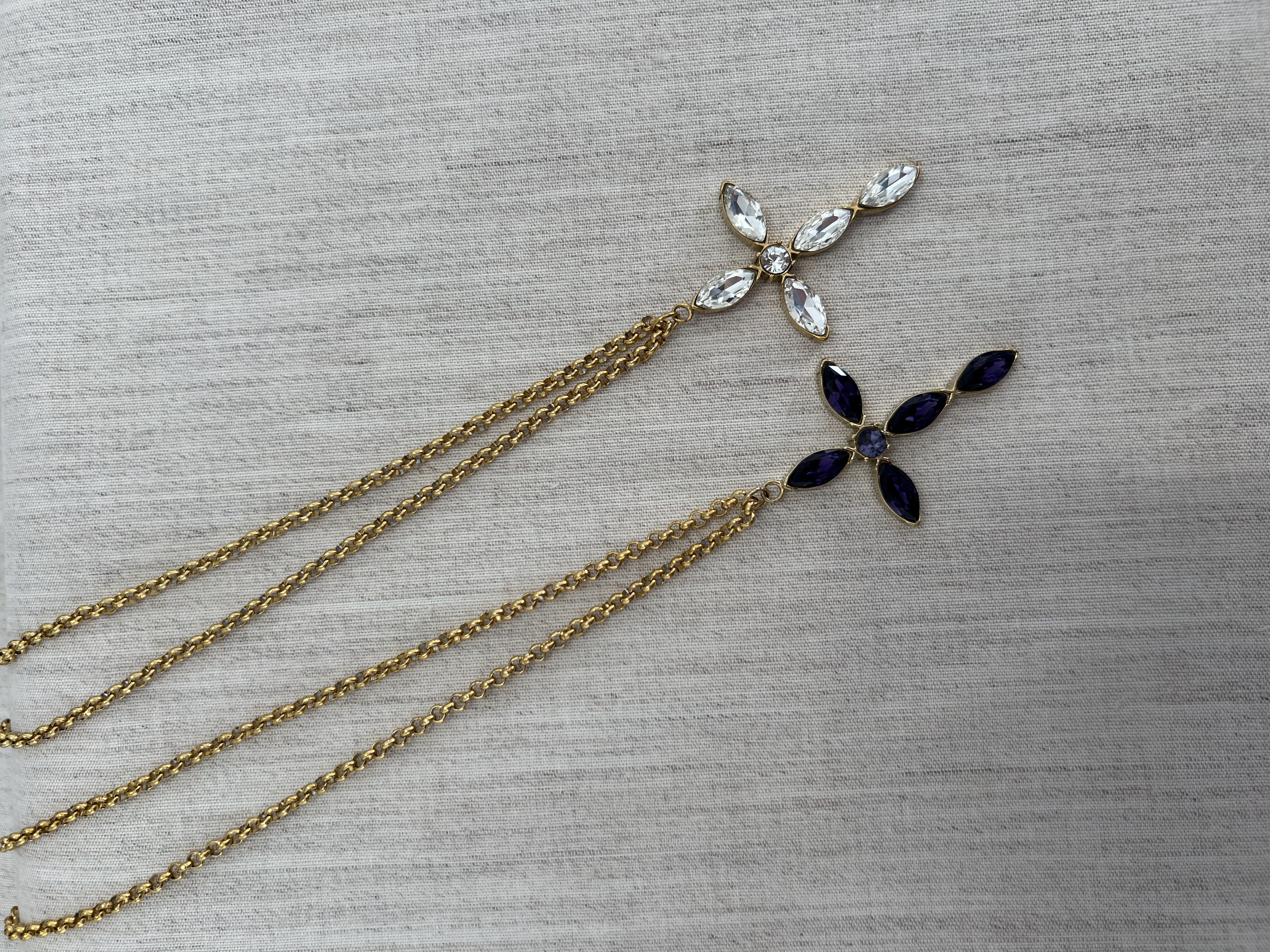 Colar com cruz grande