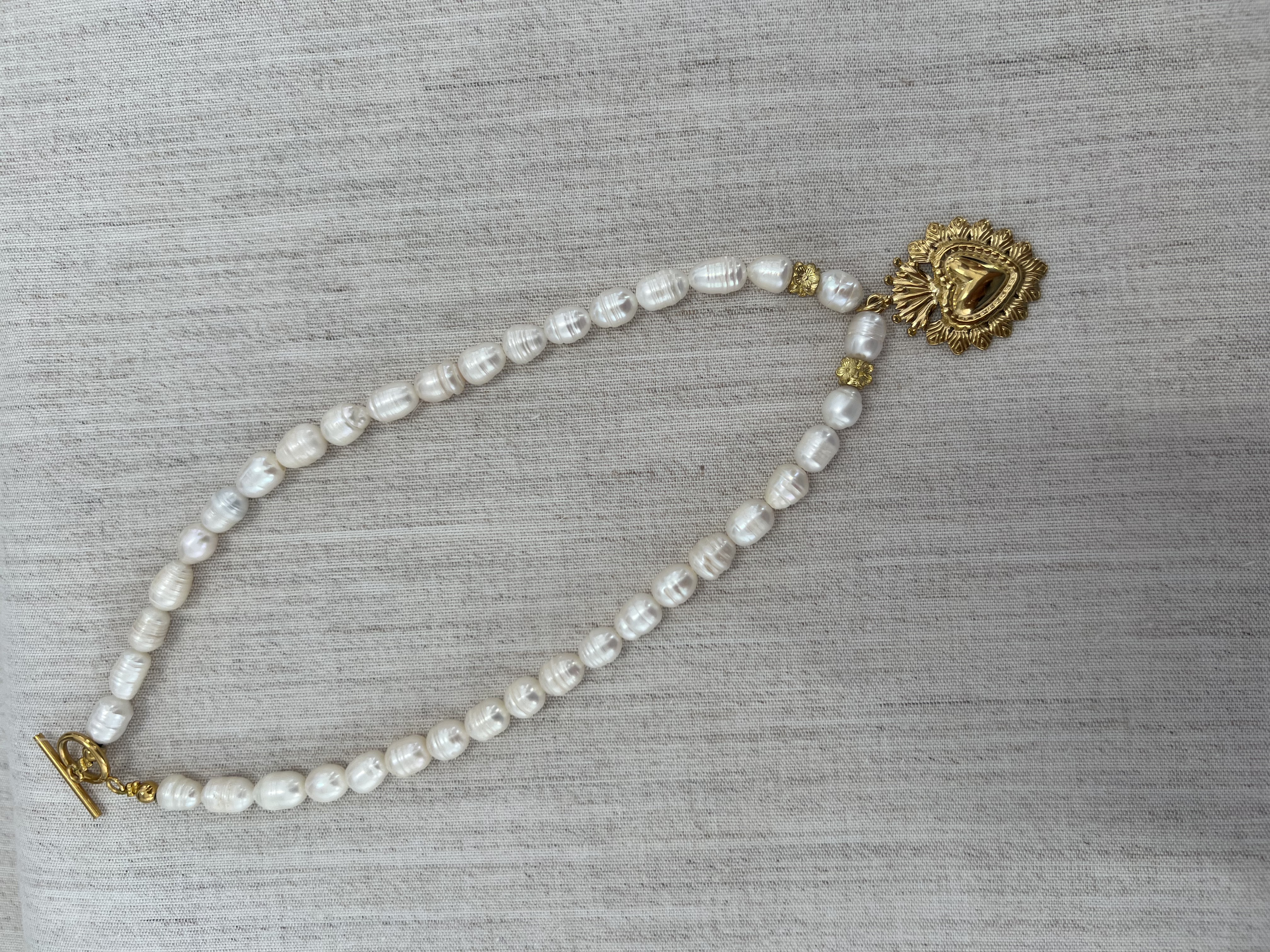 Colar de pedras com coração