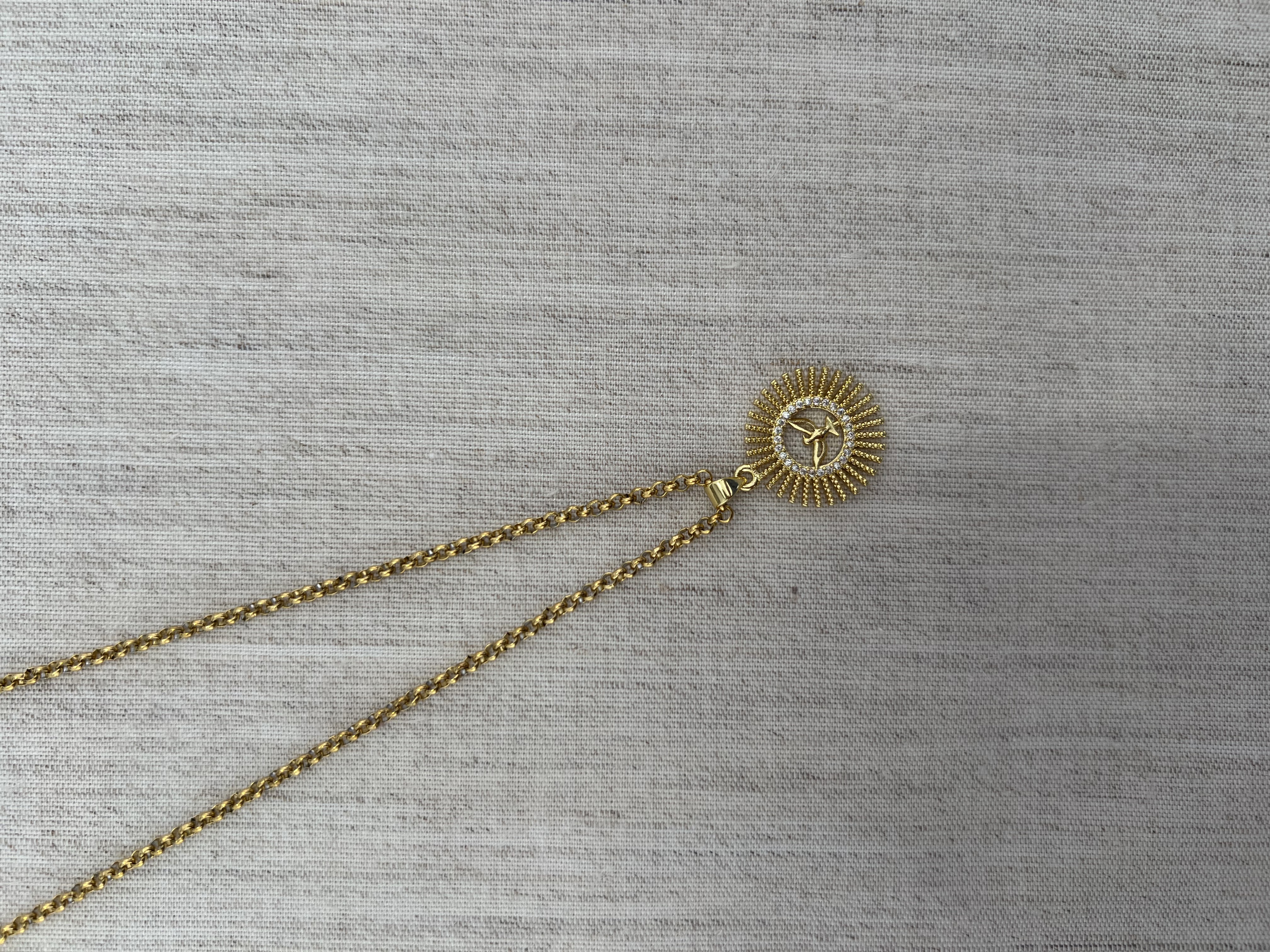 Colar com o espírito santo