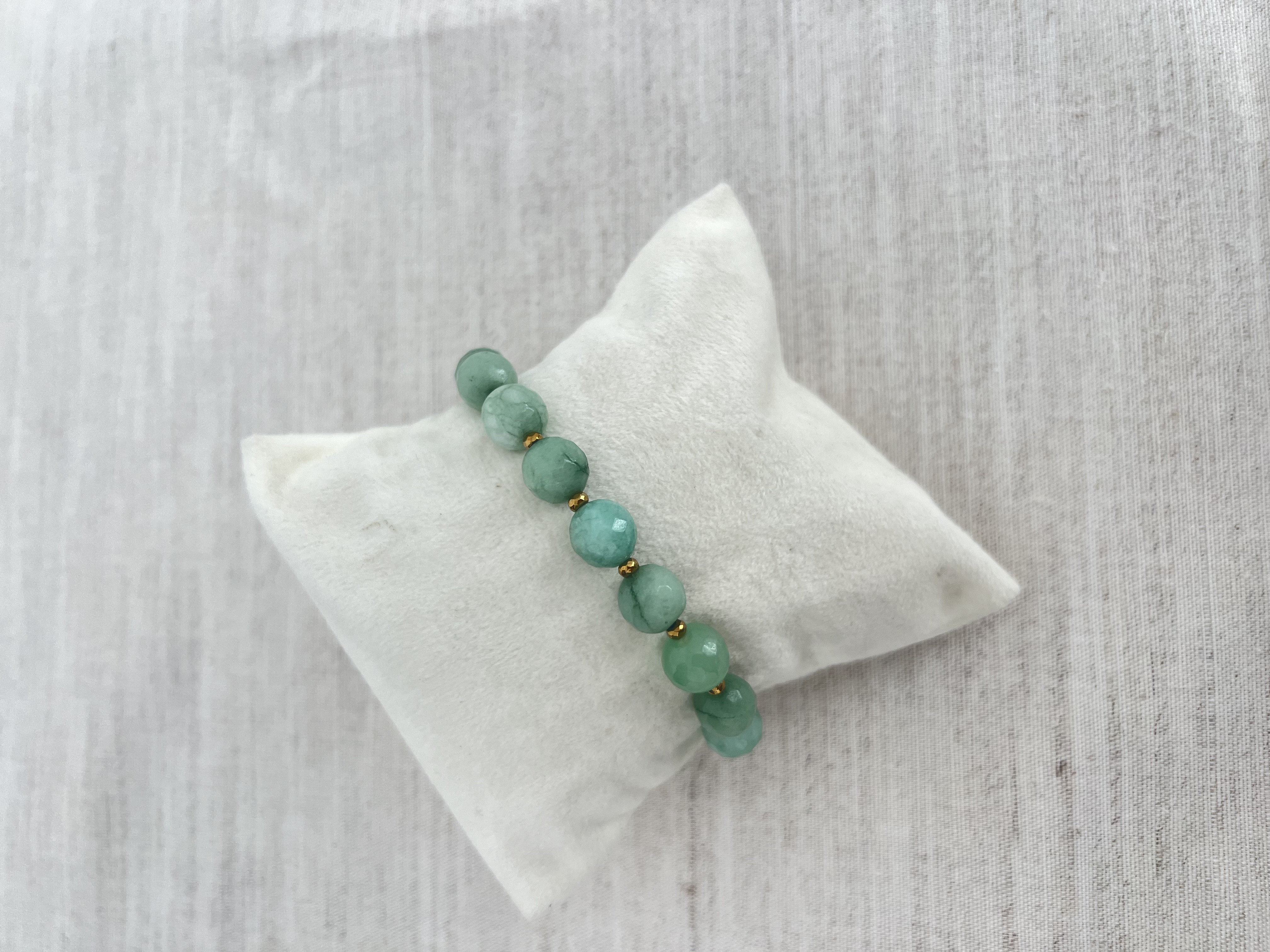 Pulseira de pedras naturais verdes