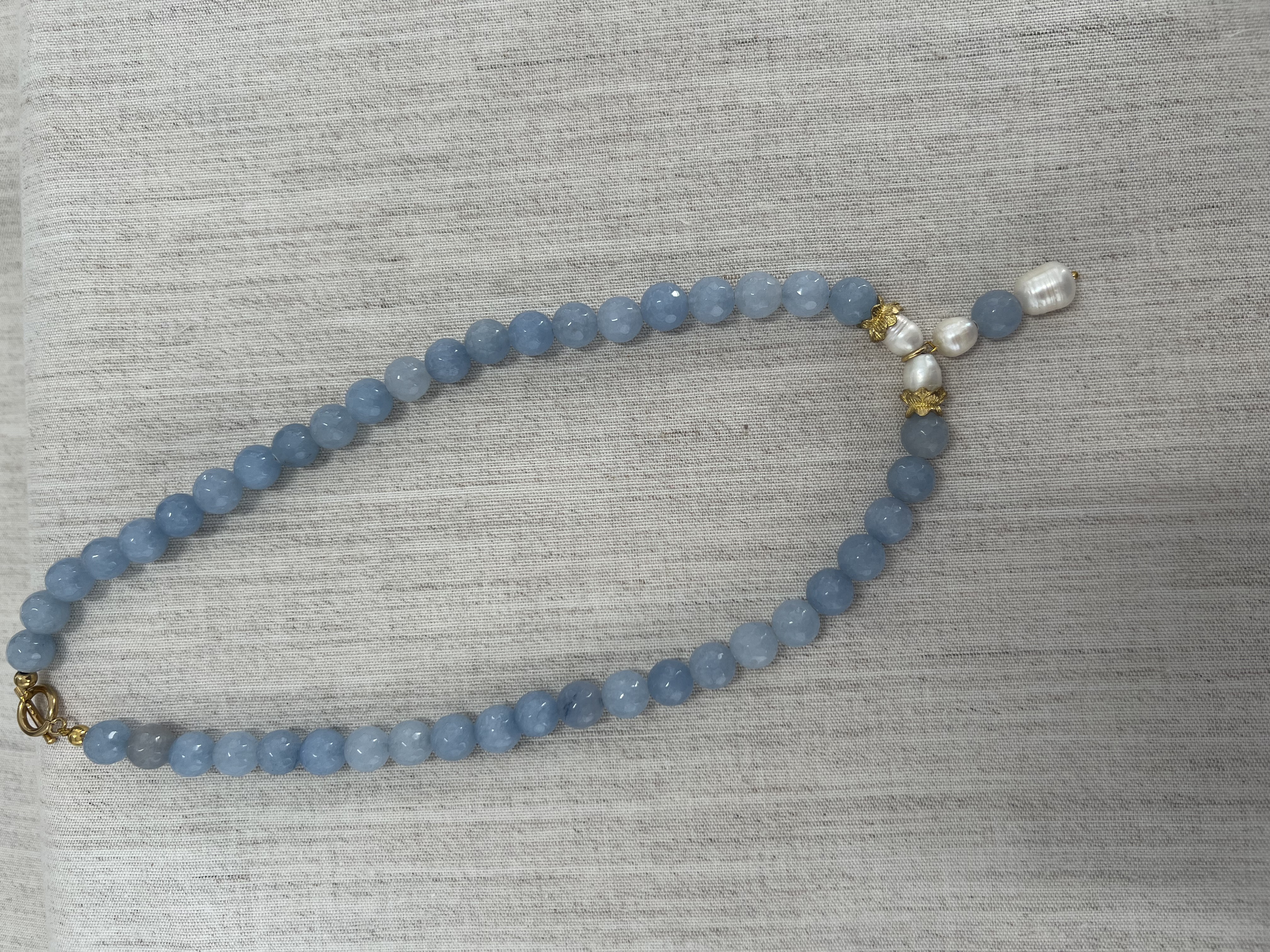 Colar de pedras naturais