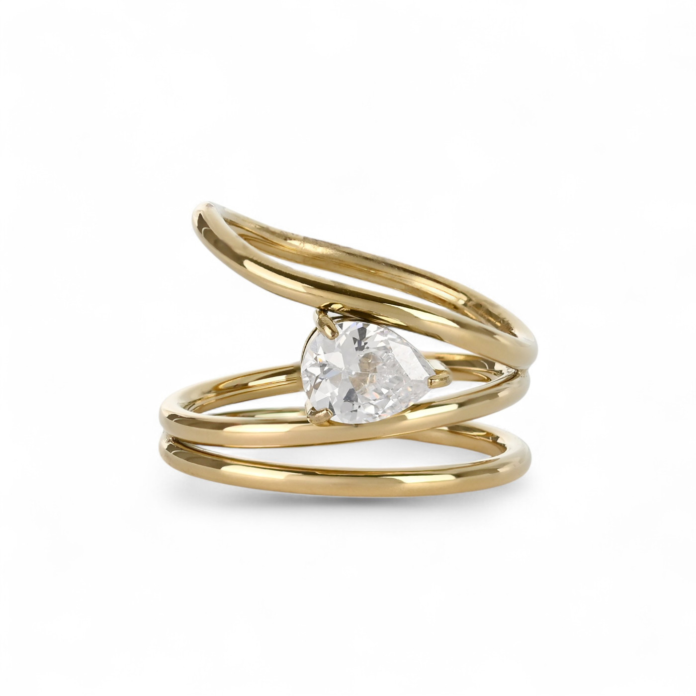 Anel banhado a ouro com gota