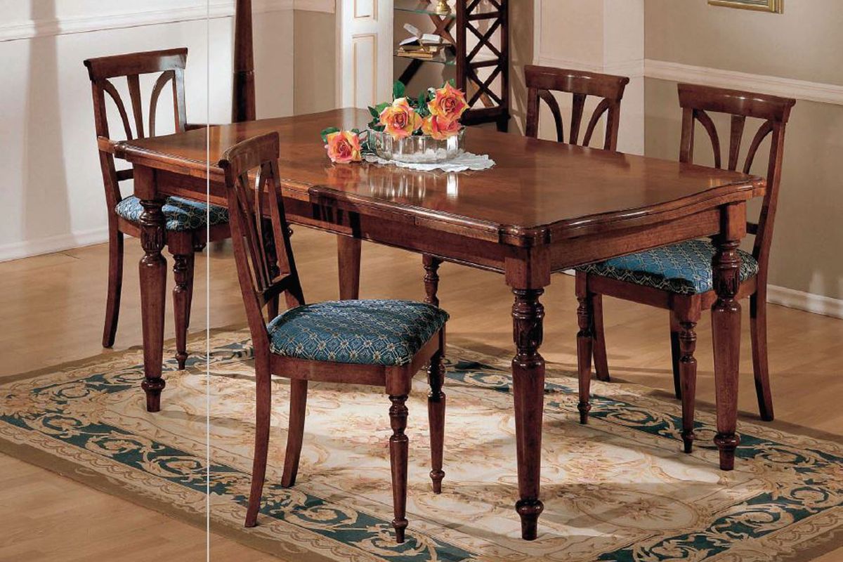 Elegant Wooden Dining Table Set