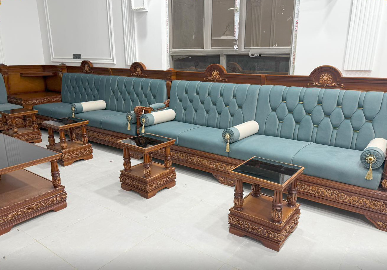Classic Wooden Sofa Set