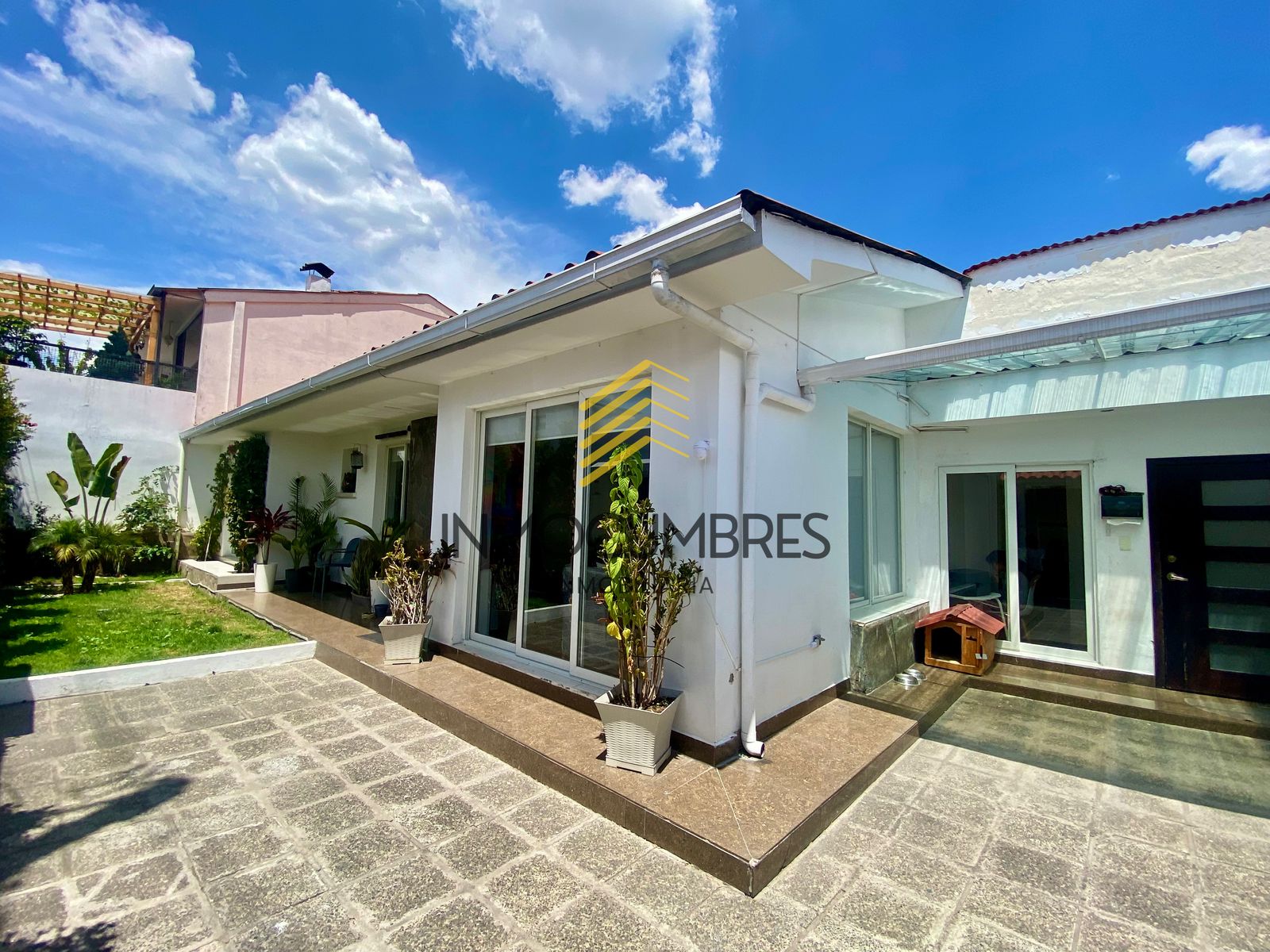 Casa de una planta + suite adicional en venta, El Labrador 