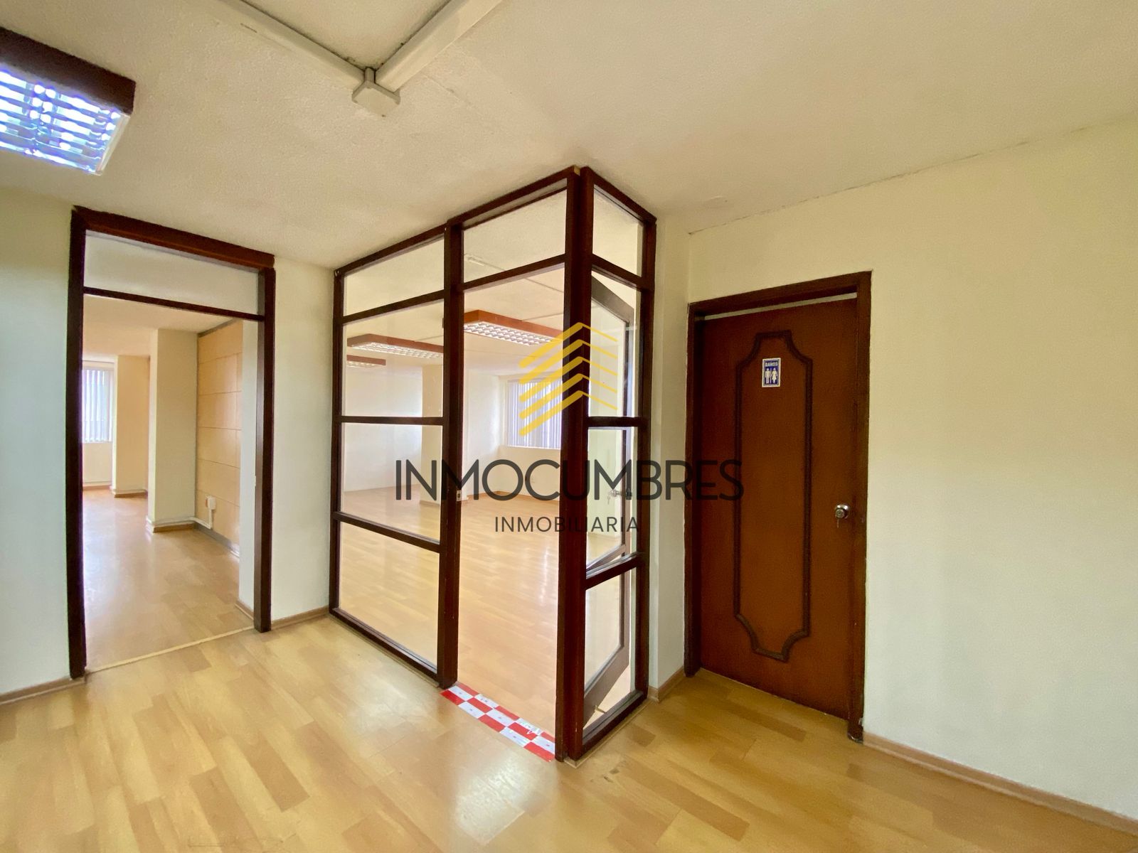 Edificio en venta, Gaspar de Villarroel y Amazonas 