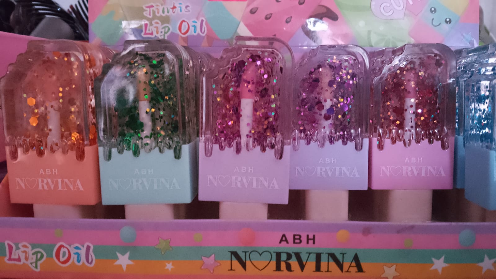 Aceite labial con brillo ABH Norvina