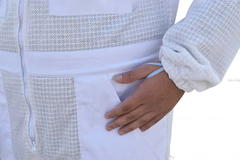 Zyvron Ventilated Cotton-Poly Beekeeping Suit – Budget-Friendly Full Protection with 6 Large Pockets