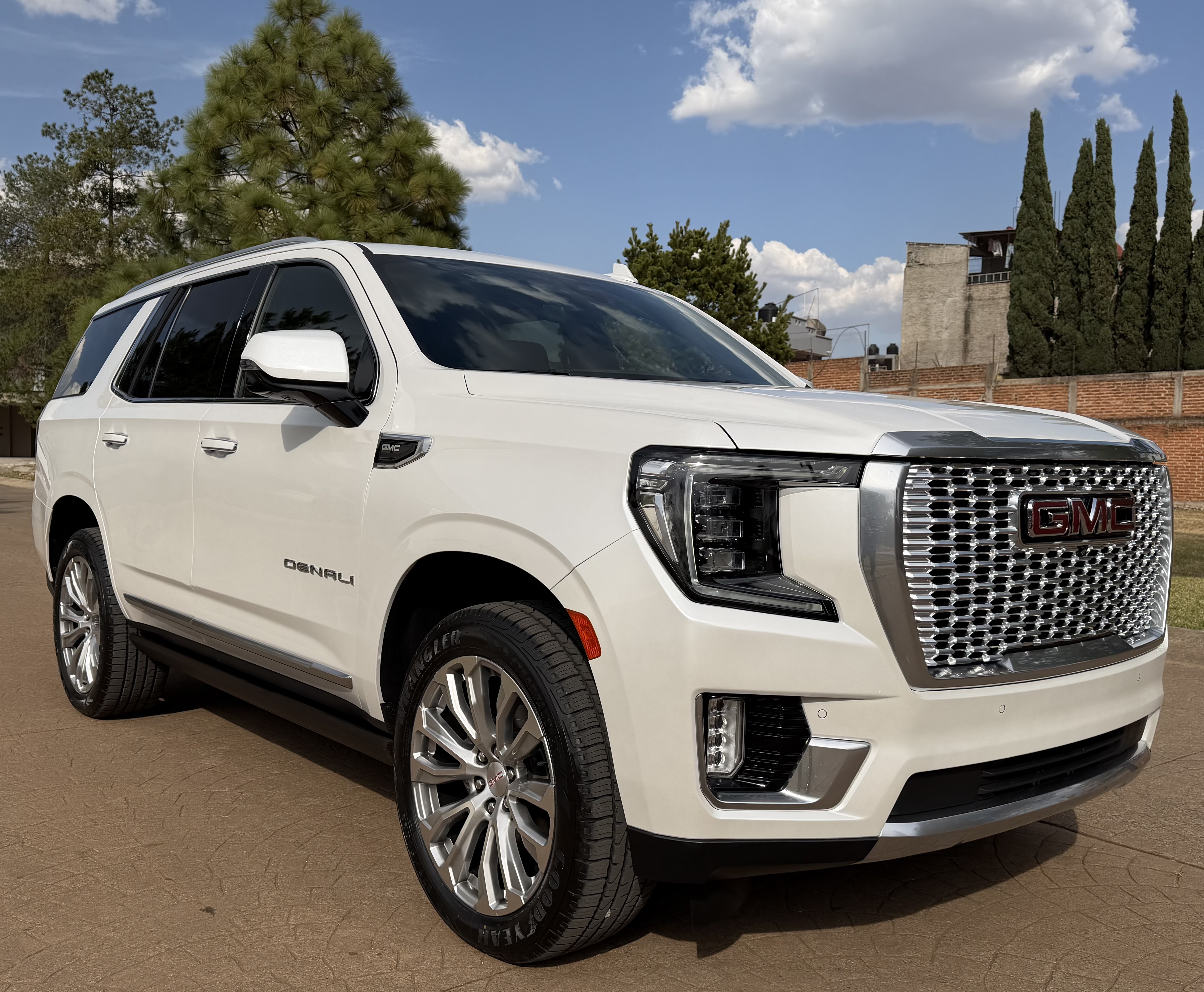GMC Yukon Denali 2022