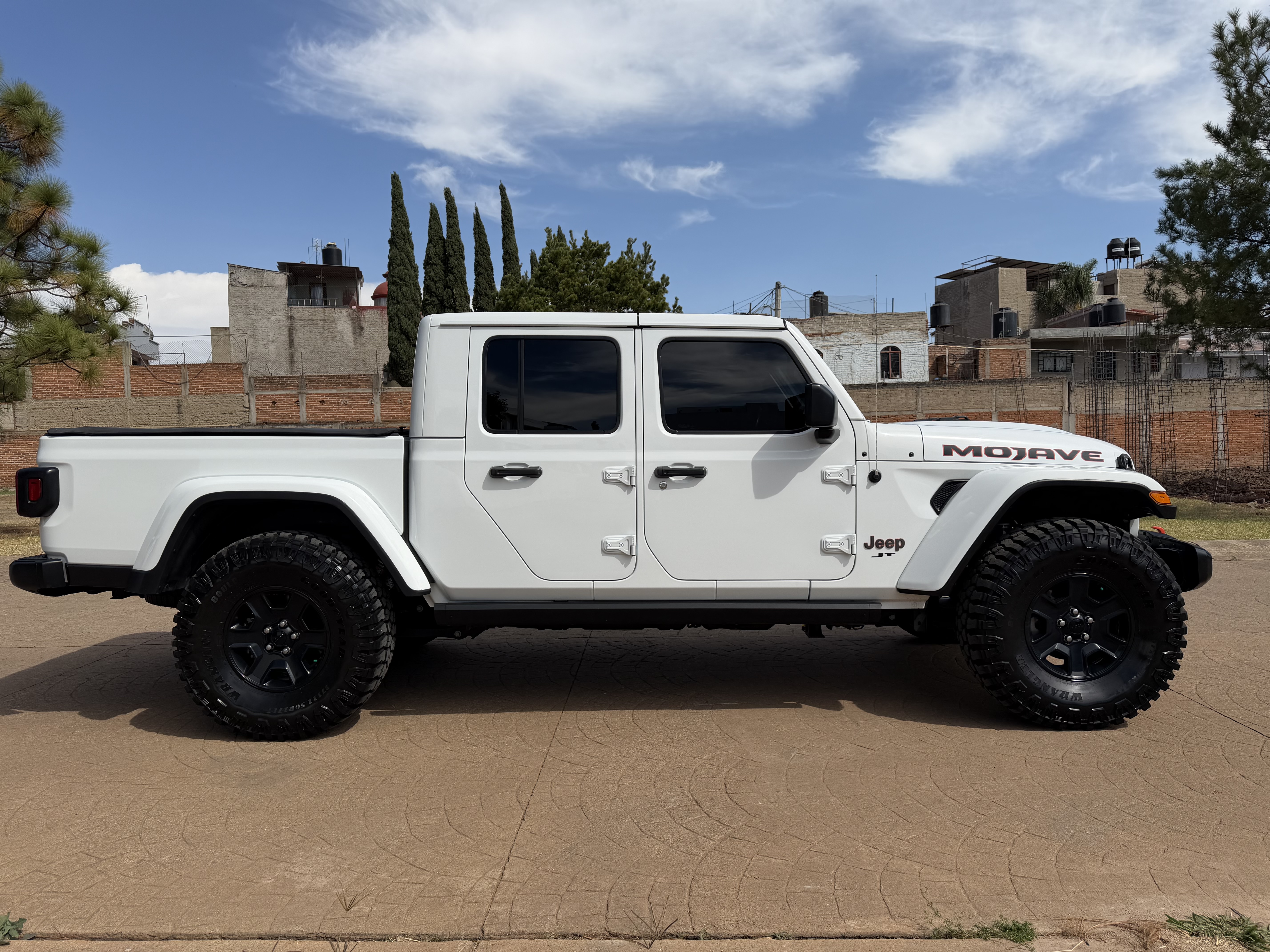 Jeep Gladiator Mojave 2023