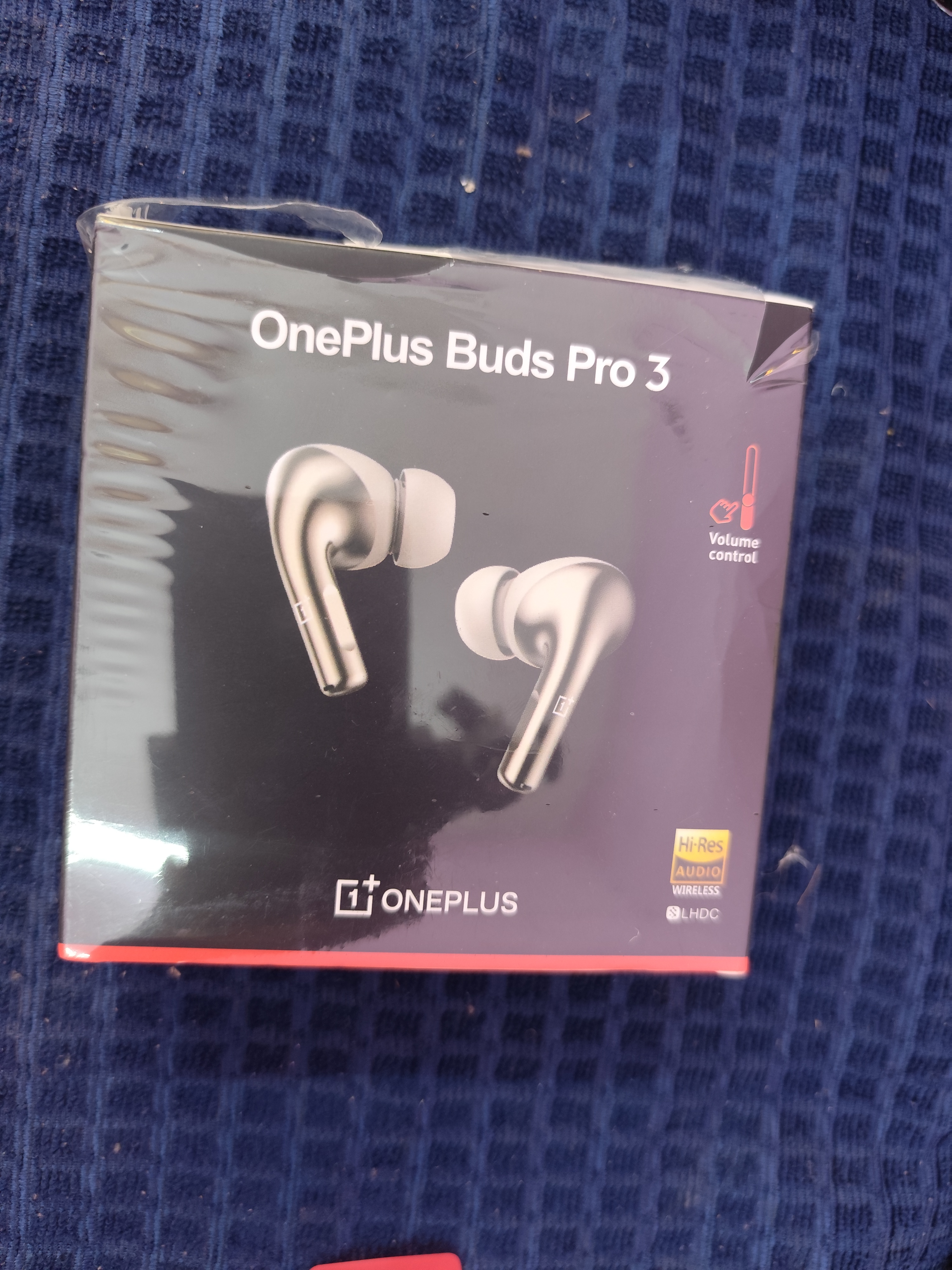 One plus Airpod
