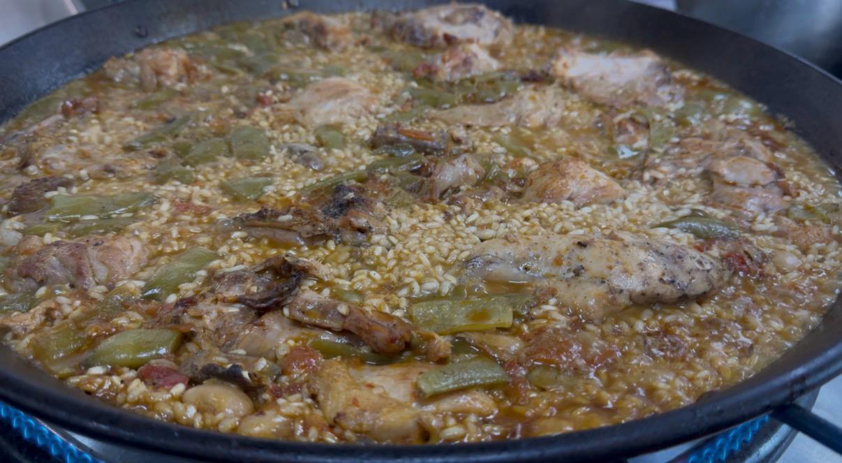 Paella Valenciana tradicional