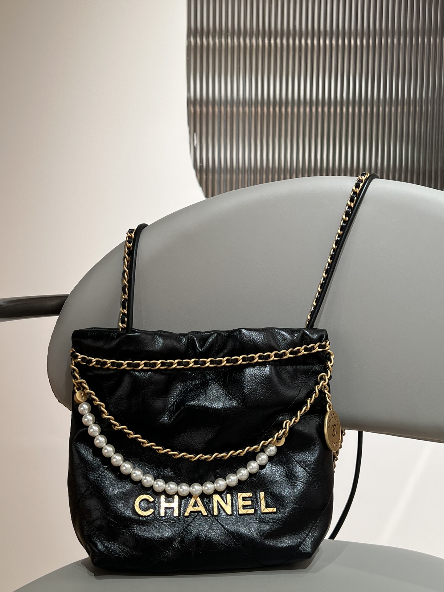 샤넬 22백 미니 진주체인