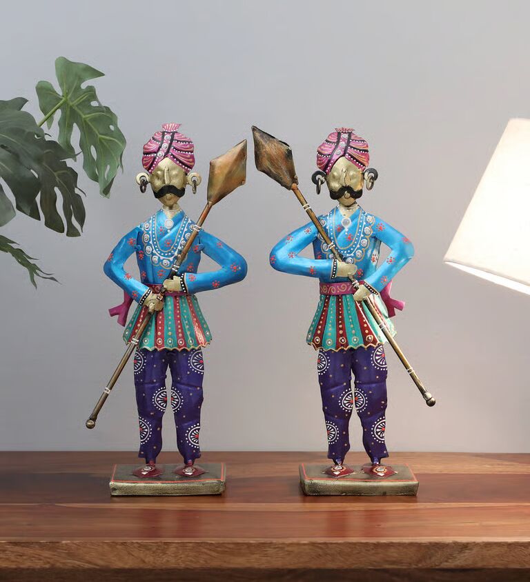 Chokidar S/2 Multicolour Metal Figurines