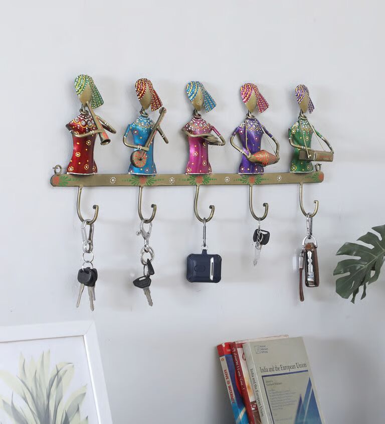 5 Safa Multicolour Iron Key Holder
