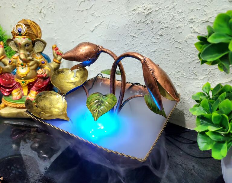 DECORATIVE MULTICOLOUR FOUNTAIN