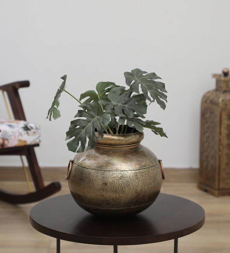 Decorative Multicolour Iron Desk Pots