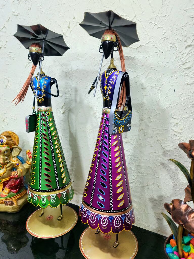 Decorative Multicolour Chata doll tea light s/2