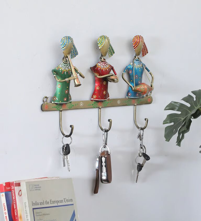 3 Safa Multicolour Iron Key Holder