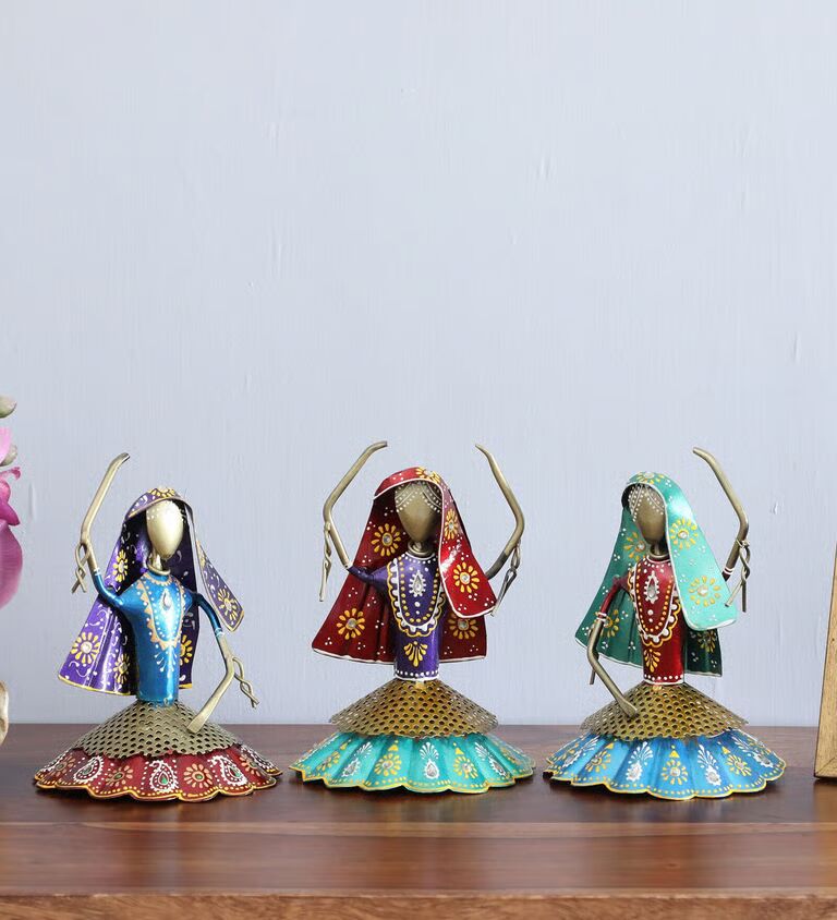Kal Baliya Set Of 3 Multicolour Iron Figurines