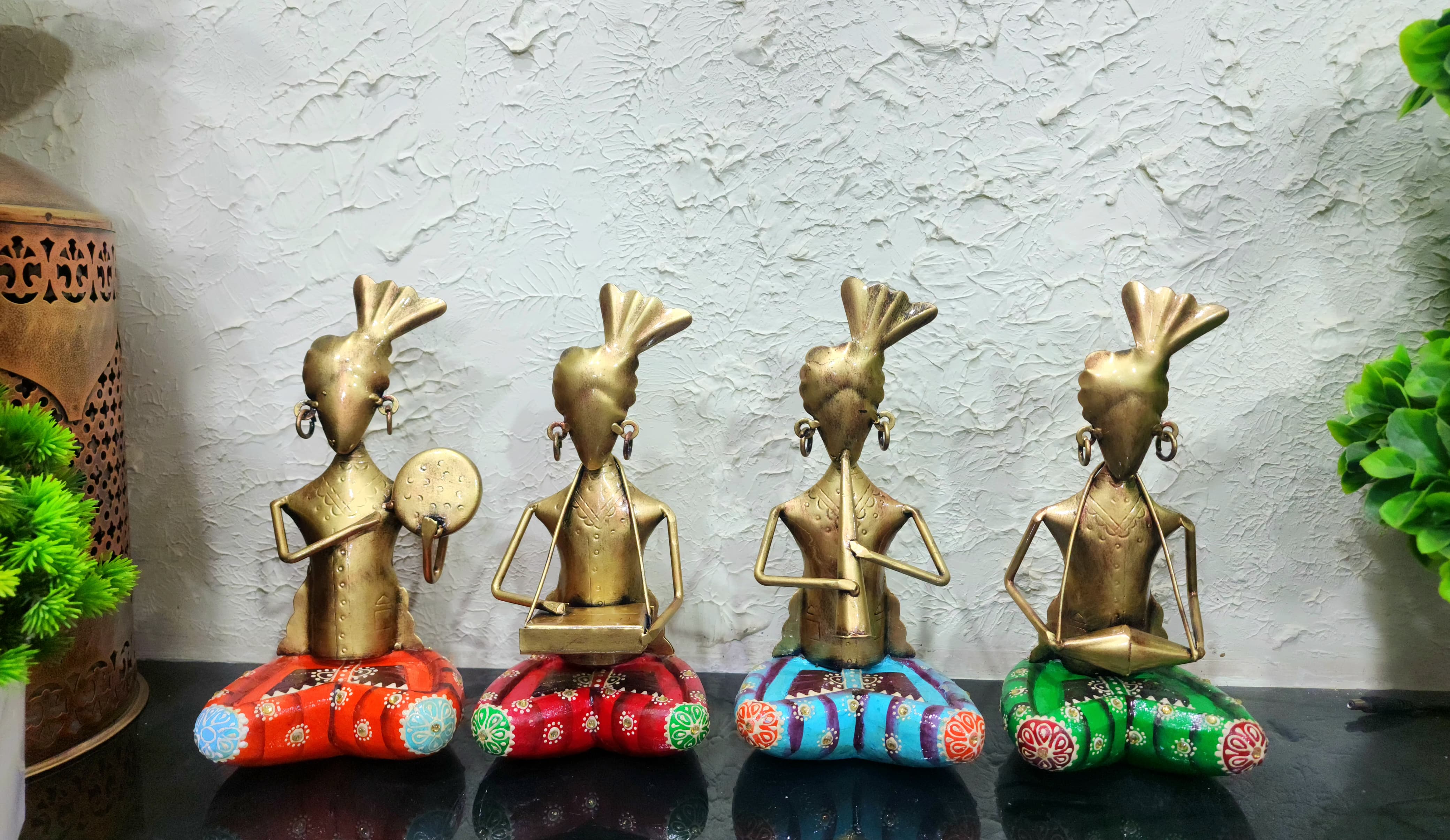 Decorative Multicolour  sitting doll s/4