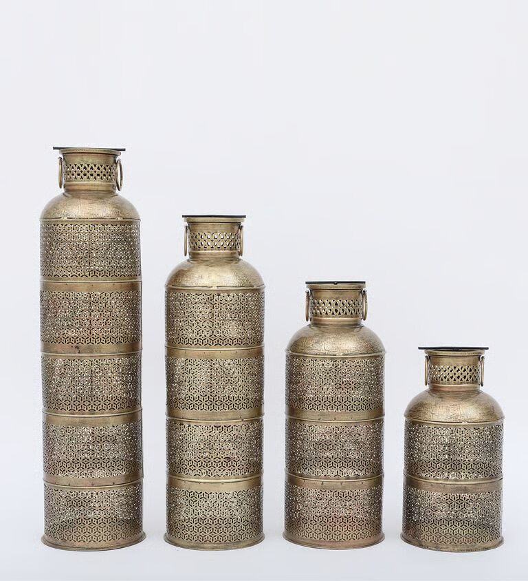 Decorative Pot Set of 4 Multicolour Metal Table Tea Light Holder 