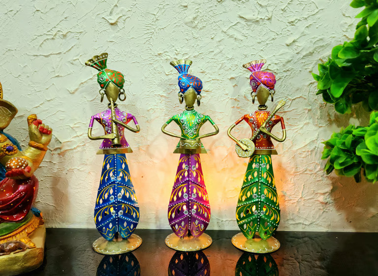 Decorative Multicolour Panjabi Doll Stand s/3 Tea Light