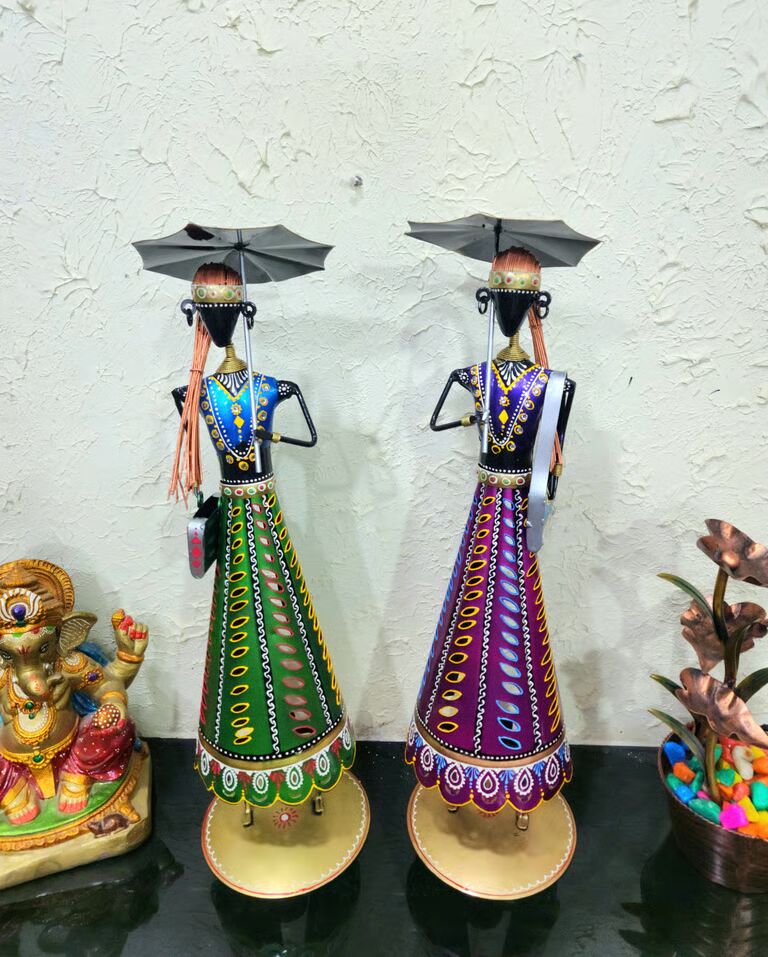 Decorative Multicolour Chata doll tea light s/2