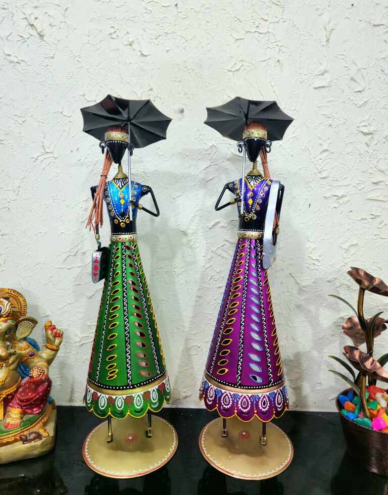 Decorative Multicolour Chata doll tea light s/2