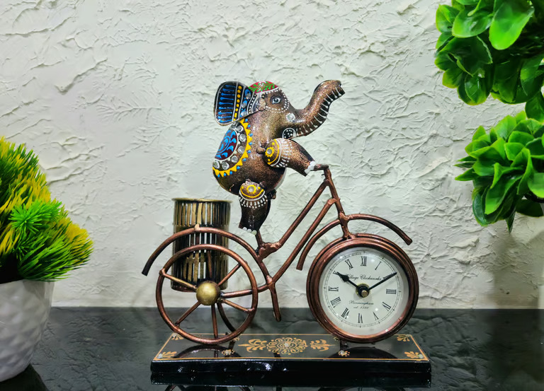 Decorative Multicolour Elephant Clock 3"