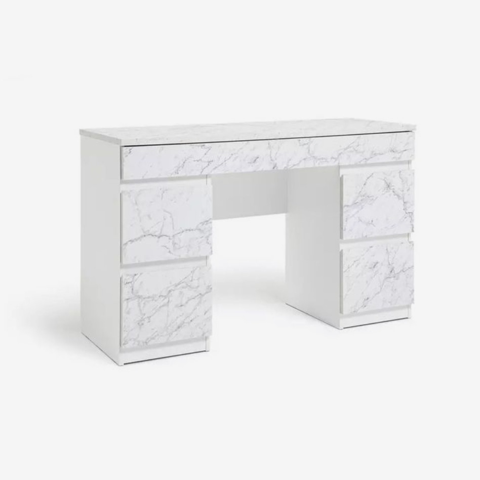 Manicure table