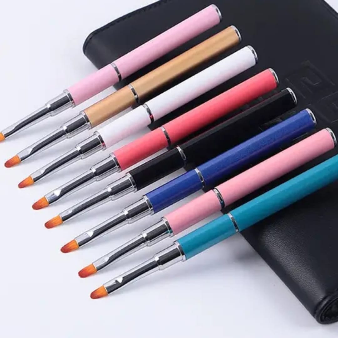 Polygel brush for precise nail sculpting 