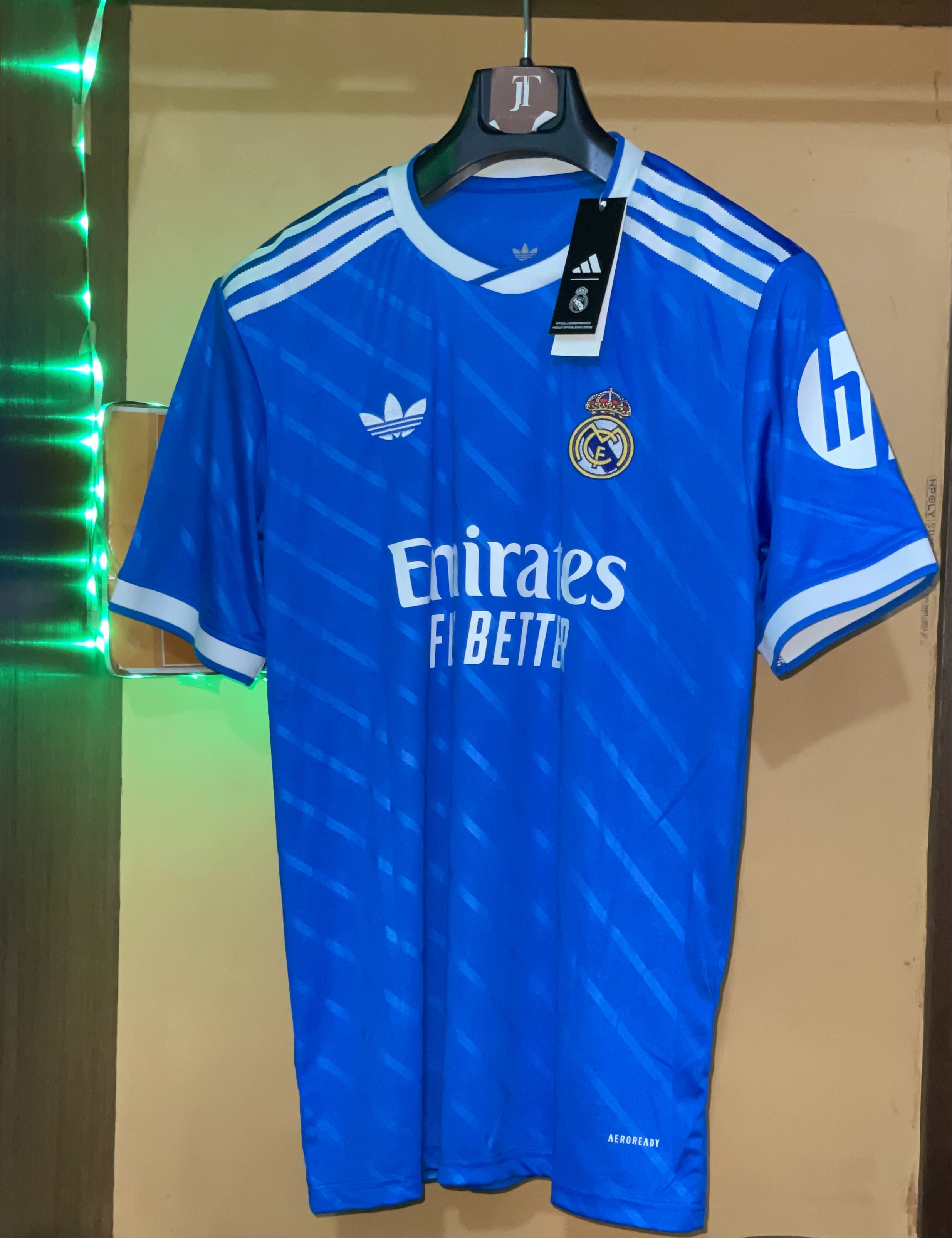 Real Madrid 2023/24 Away Jersey(Fan Edition)