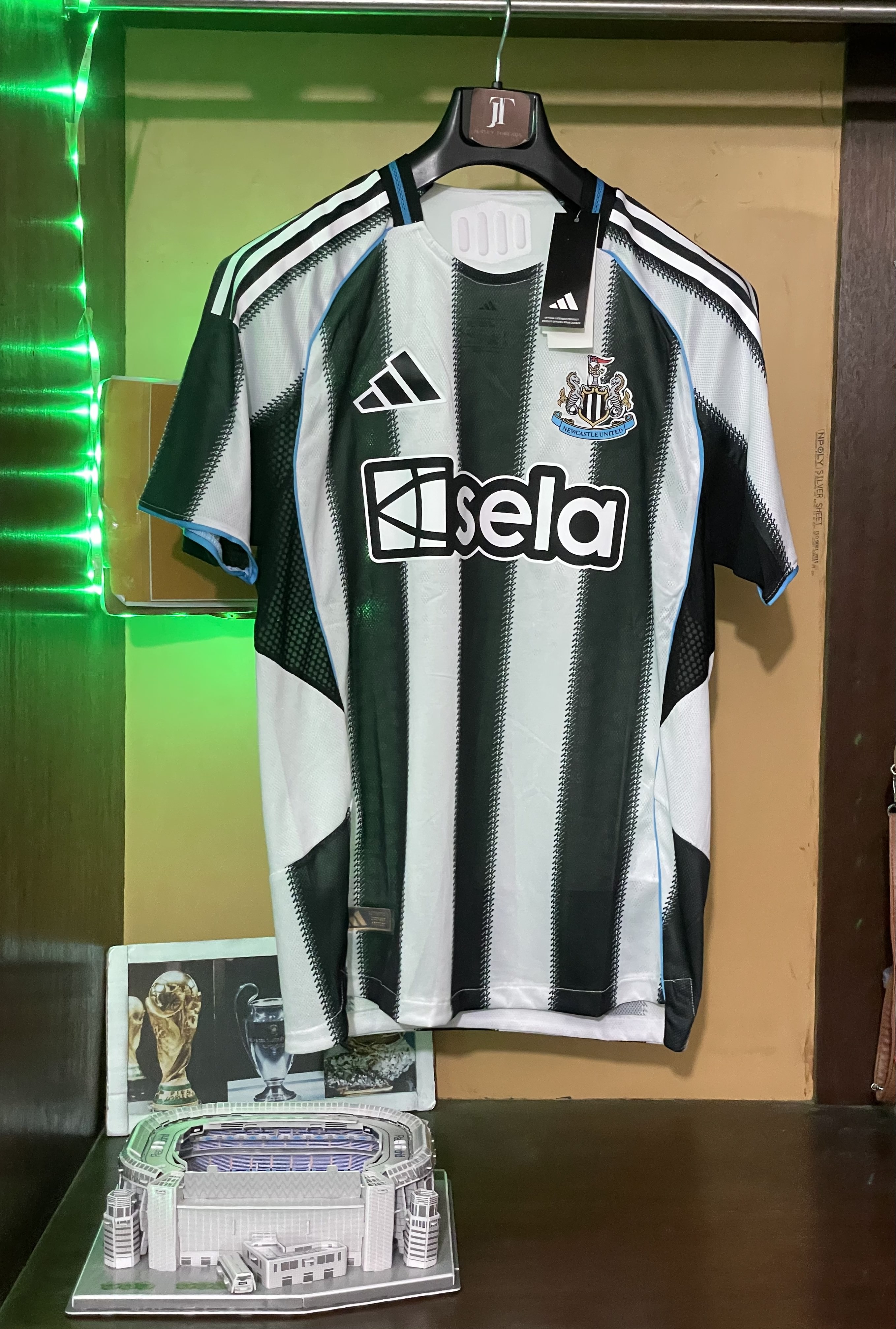 Newcastle United 2023/24 Home Jersey(Player Edition)