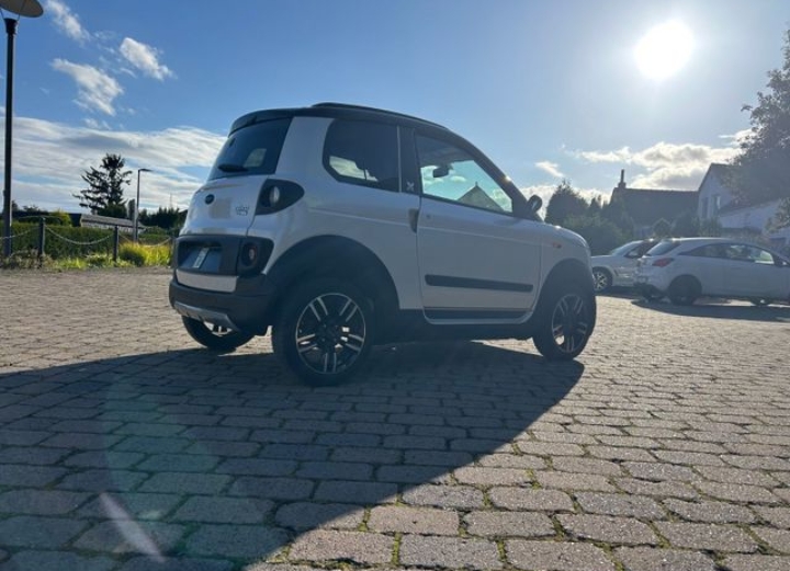 MICROCAR M.GO X