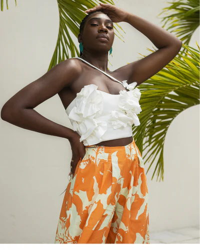 One-Shoulder Leaf Appliqué Crop ‘Nya’ Top 