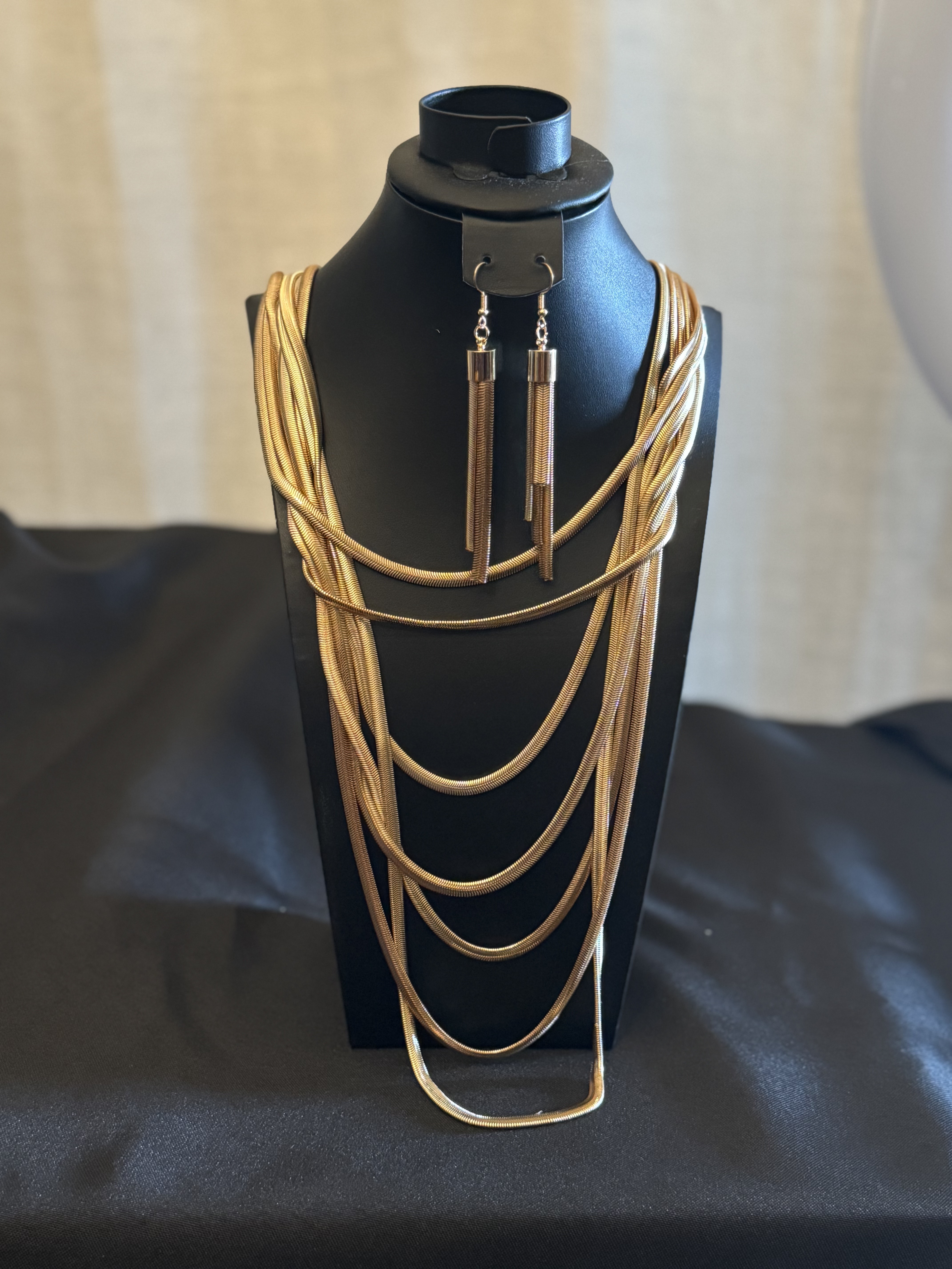 Sylvia's Pretty Bling Necklace and Earring Set